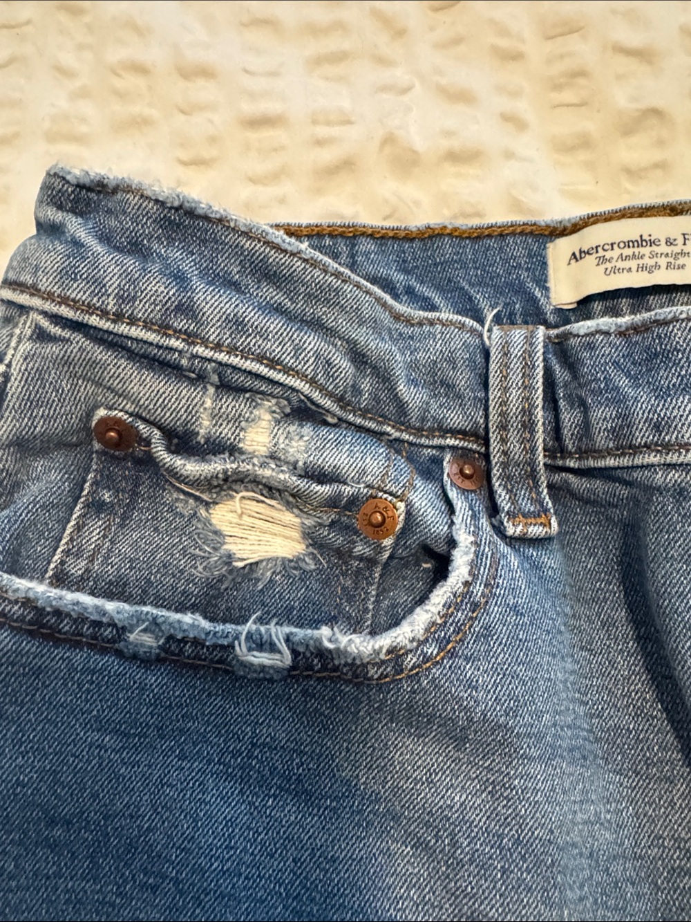 Abercrombie and fitch Casual Wide-Leg Blue Women's Jeans distressed - Picture 3 of 5